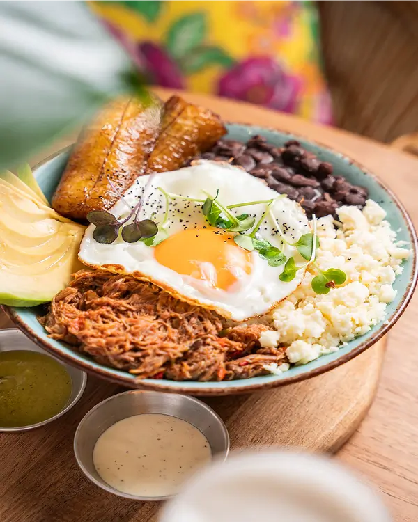 PABELLÓN CRIOLLO